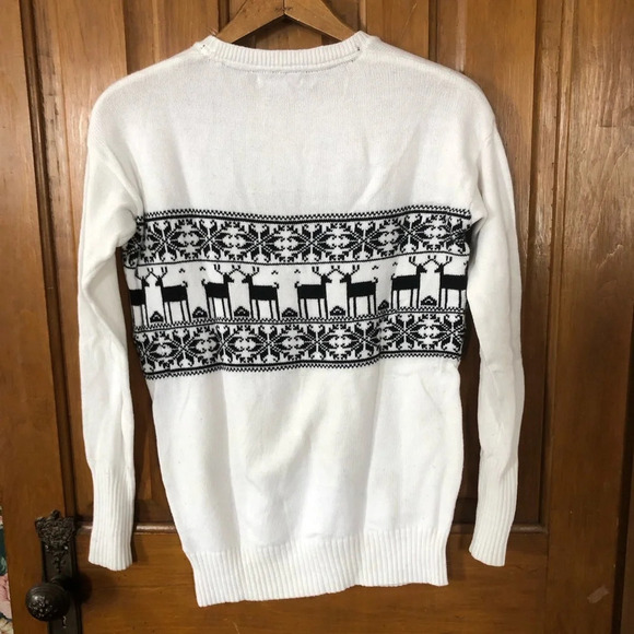 Reindeer Sweater - Picture 2 of 10